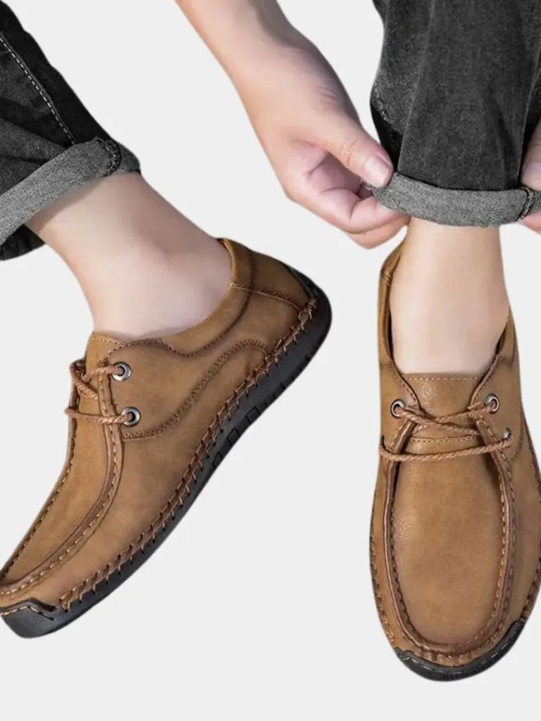 Classic Wanderer Men's Shoes