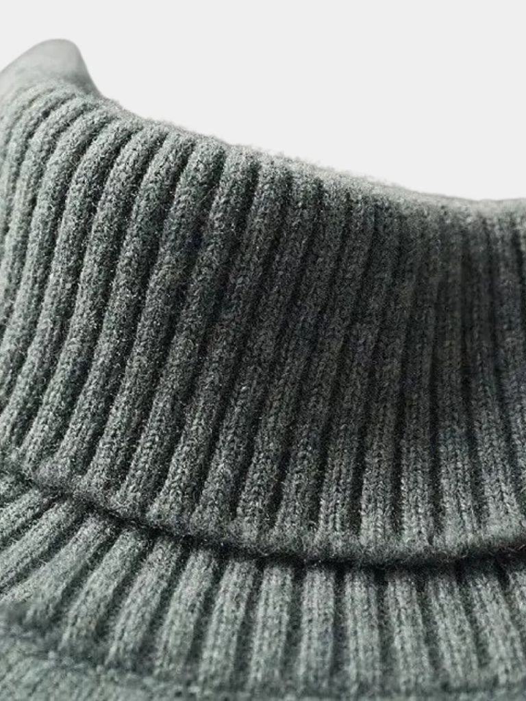 100% Merino Wool Turtleneck Sweater