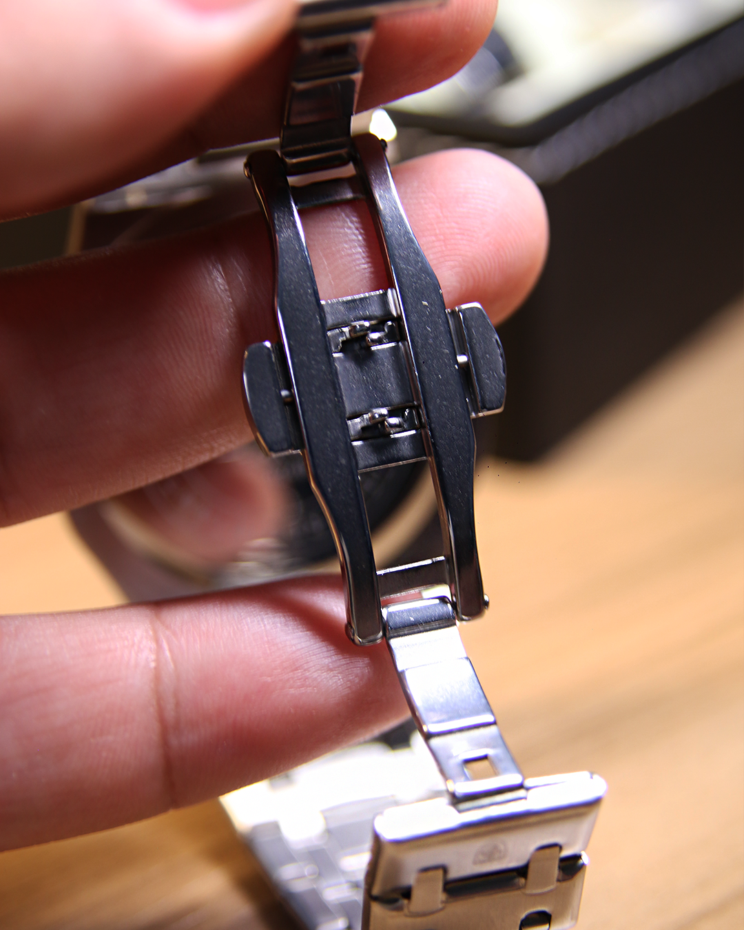 Atlantic Crest Watch