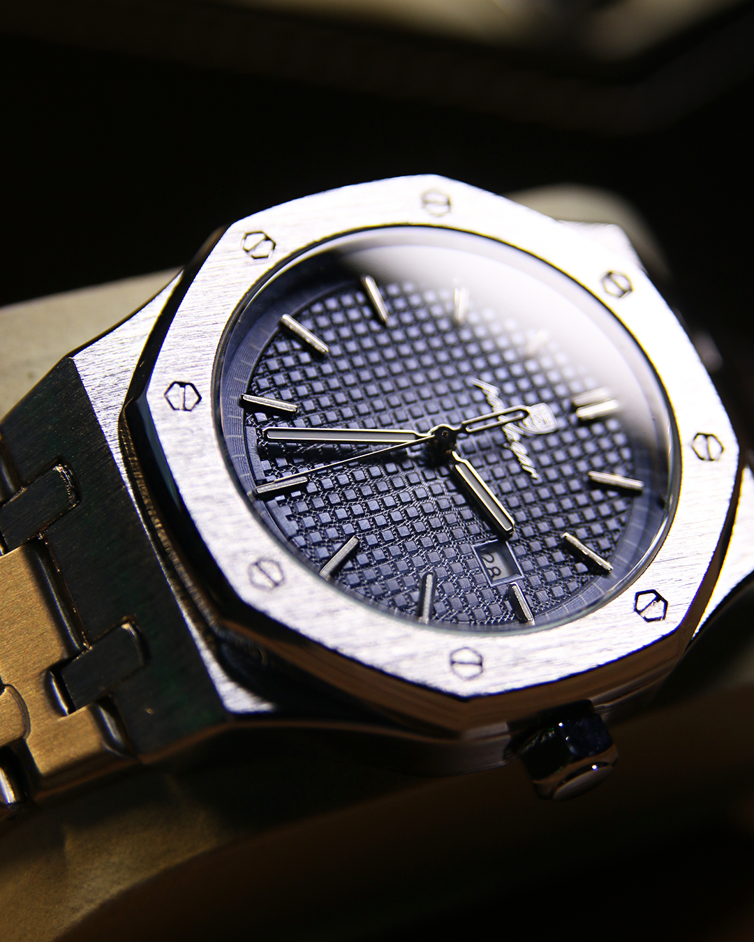 Atlantic Crest Watch