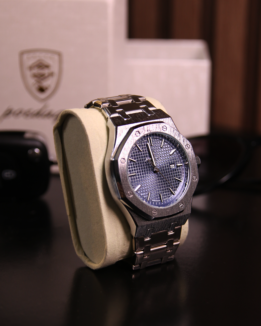 Atlantic Crest Watch