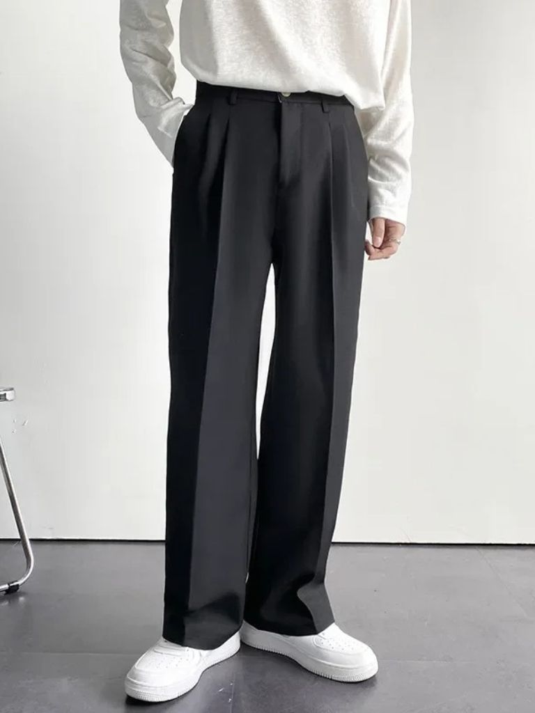 Minimalist Old Money Trousers - Cross & Crown