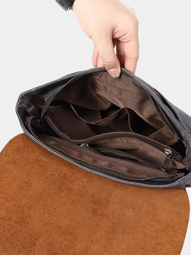 Windsor Messenger Shoulder Bag